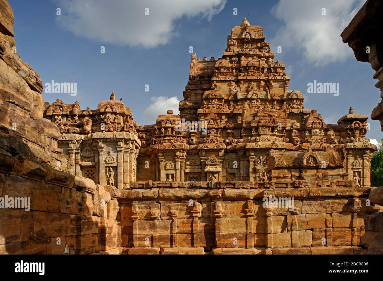 06 Jun 2008 Pattadakal, also called Paṭṭadakallu or Raktapura, is a complex of 7th and 8th century CE Hindu and Jain temples Complex Bagalkot district Stock Photo