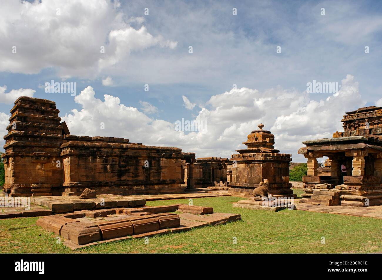 06-Jun-2008 – Pattadakal, also called Paṭṭadakallu or Raktapura, is a collection of ten Hindu and Jain temples in north Karnataka, India Stock Photo