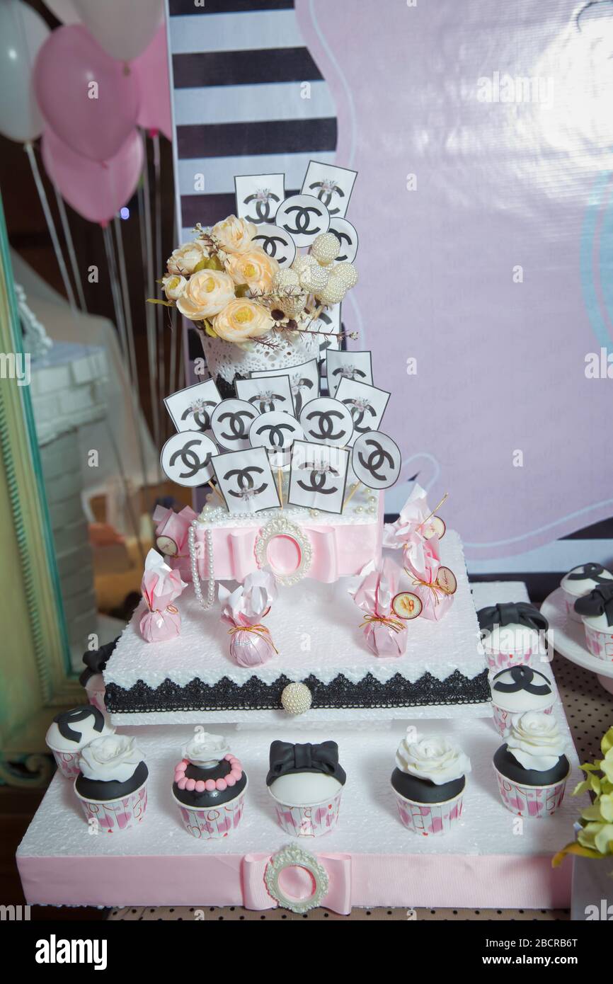Chanel Theme Customized Cake . Chanel Cake Smash . Candy bar Chanel birthday,  Chanel birthday party . Baku, Azerbaijan .  Stock Photo - Alamy