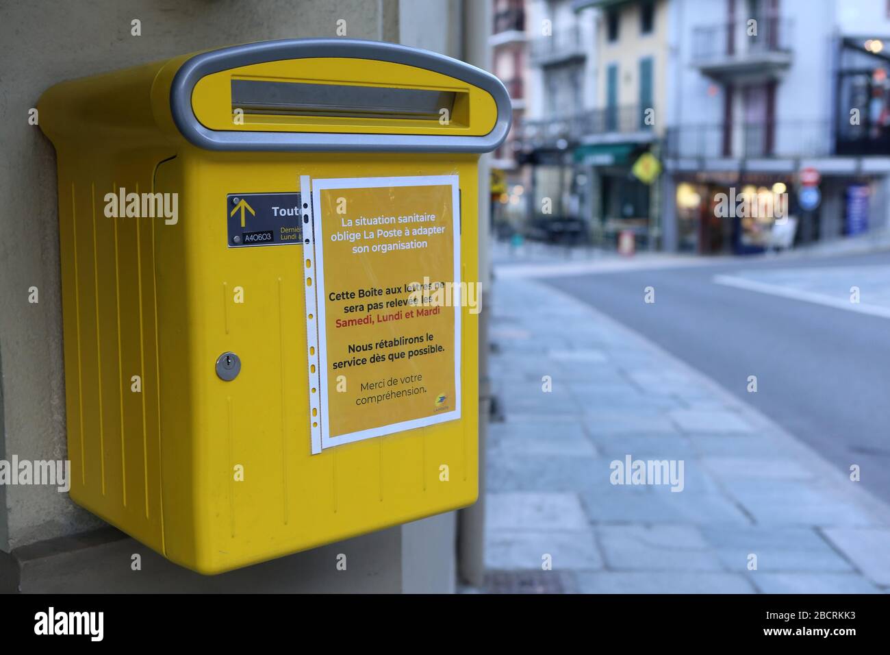 Releve du courrier hi-res stock photography and images - Alamy