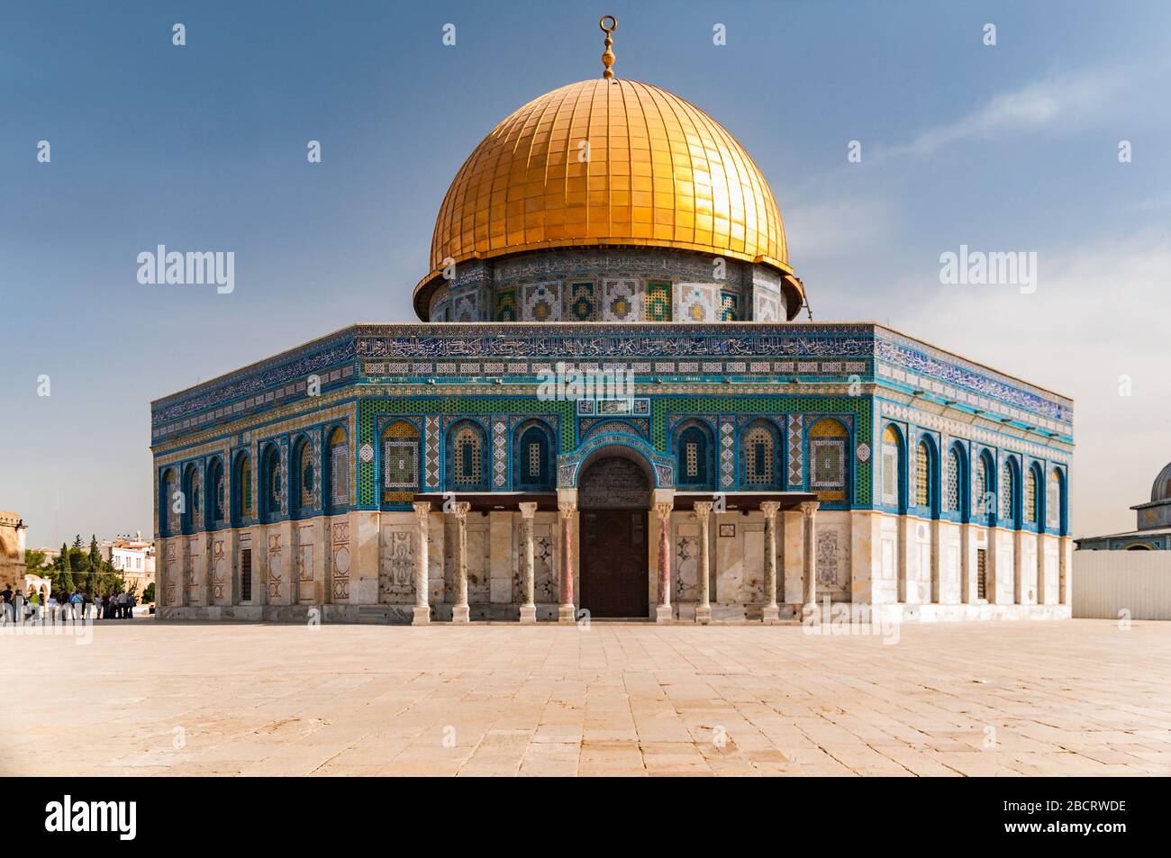 Jerusalem golden dome panoramic hi-res stock photography and images - Alamy