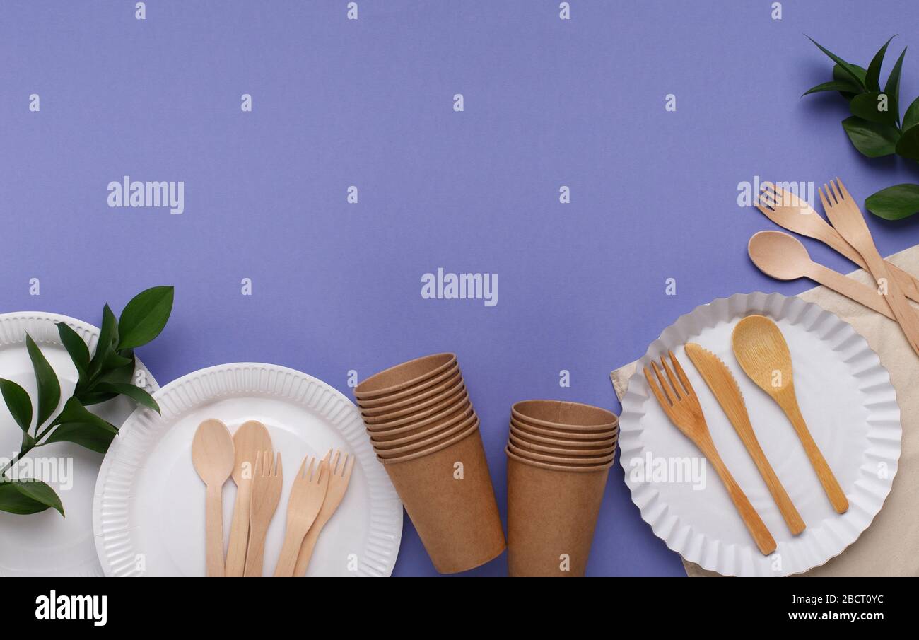 Eco friendly picnic dishes, plates and cutlery Stock Photo Alamy