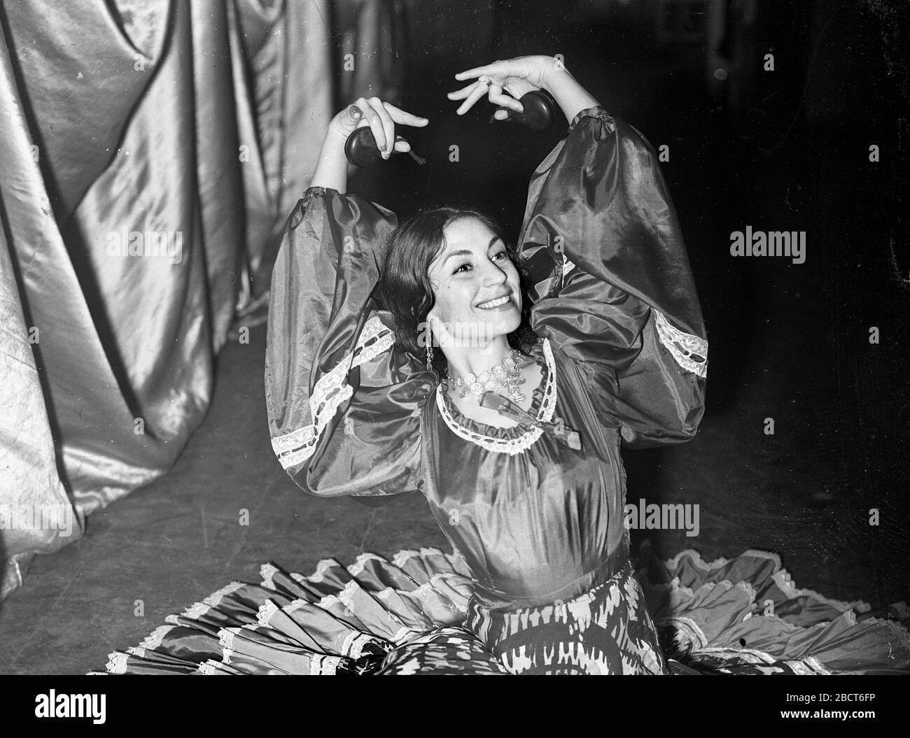 Actress Gianna Maria Canale in flamenco dress London, October 17th 1957 Stock Photo