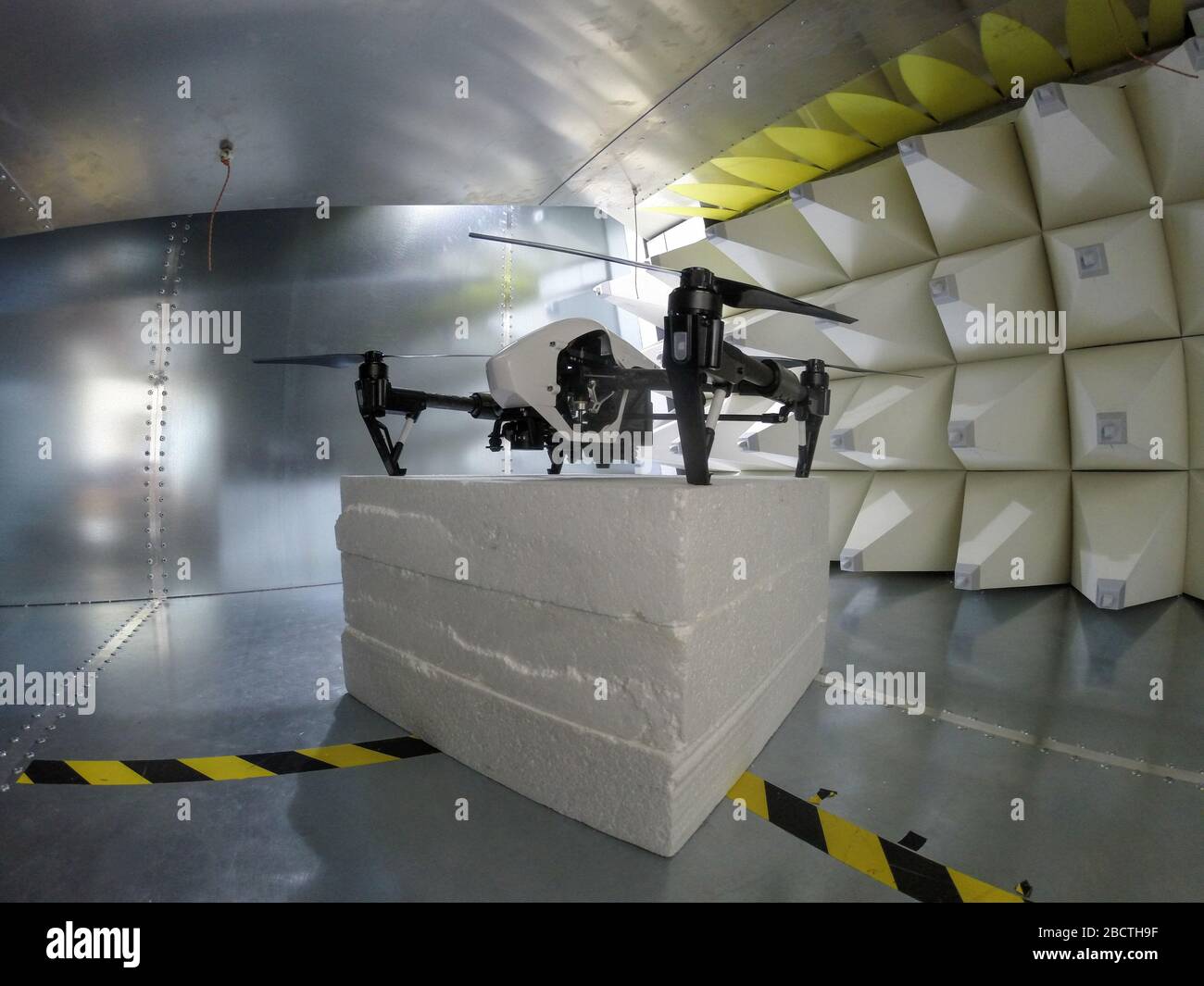 Electromagnetic interference testing hi-res stock photography and ...