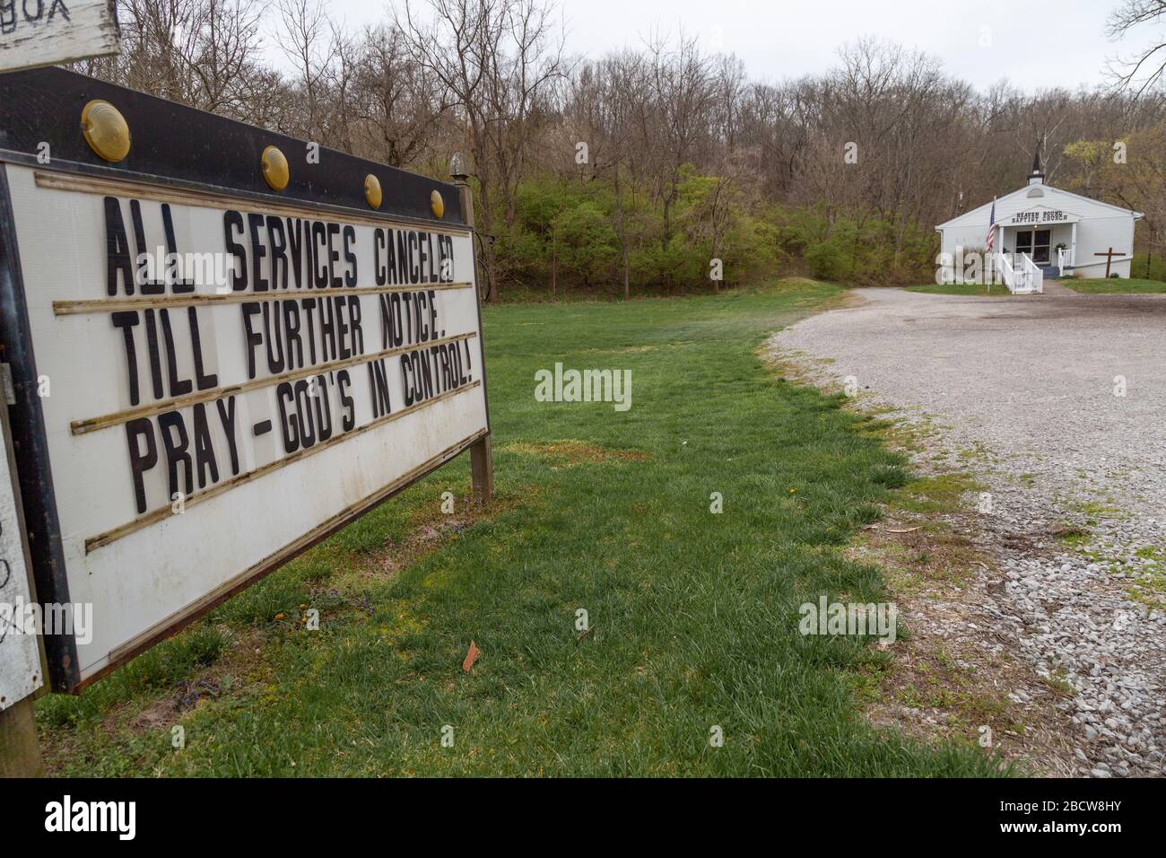 Cincinnati, Ohio, USA. 5th Apr 2020. A cancelled worship service sign at a closed Heaven Bound Baptist Church in the wake of the coronavirus COVID-19 pandemic, Sunday, April 5, 2020, in Cincinnati, USA. (Photo by IOS/Espa-Images) Credit: European Sports Photographic Agency/Alamy Live News Stock Photo