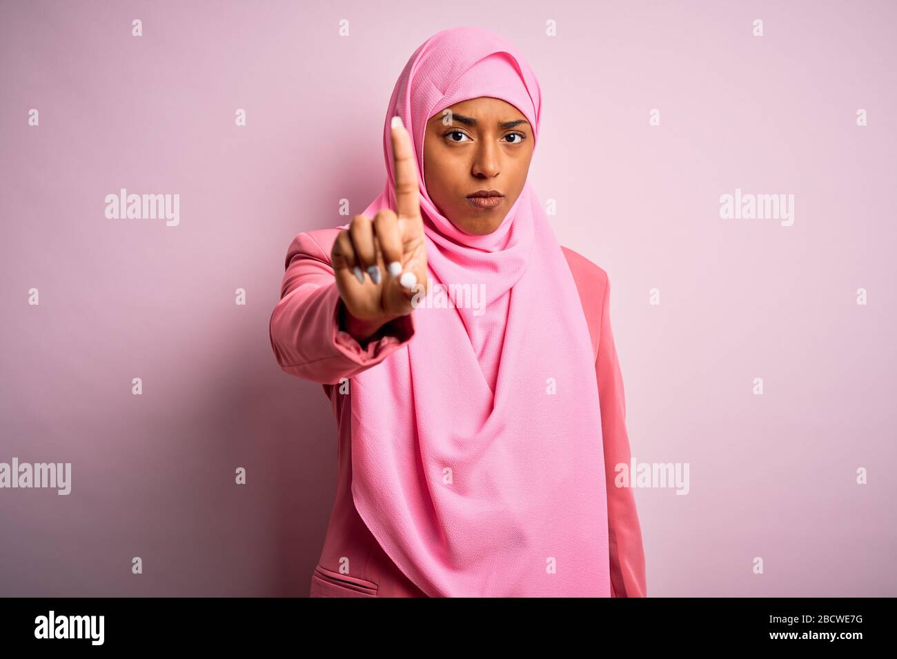 Muslim lady no face hi-res stock photography and images - Alamy