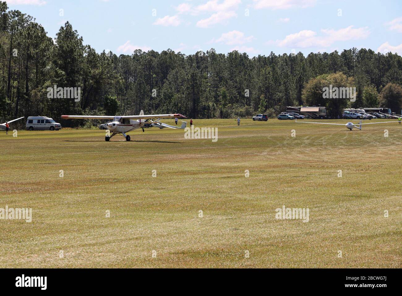 Glider tractor hires stock photography and images Alamy