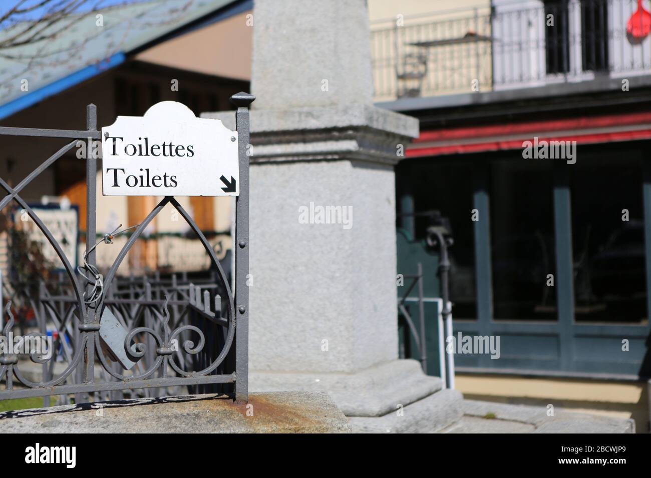 Les toilettes hi-res stock photography and images - Alamy