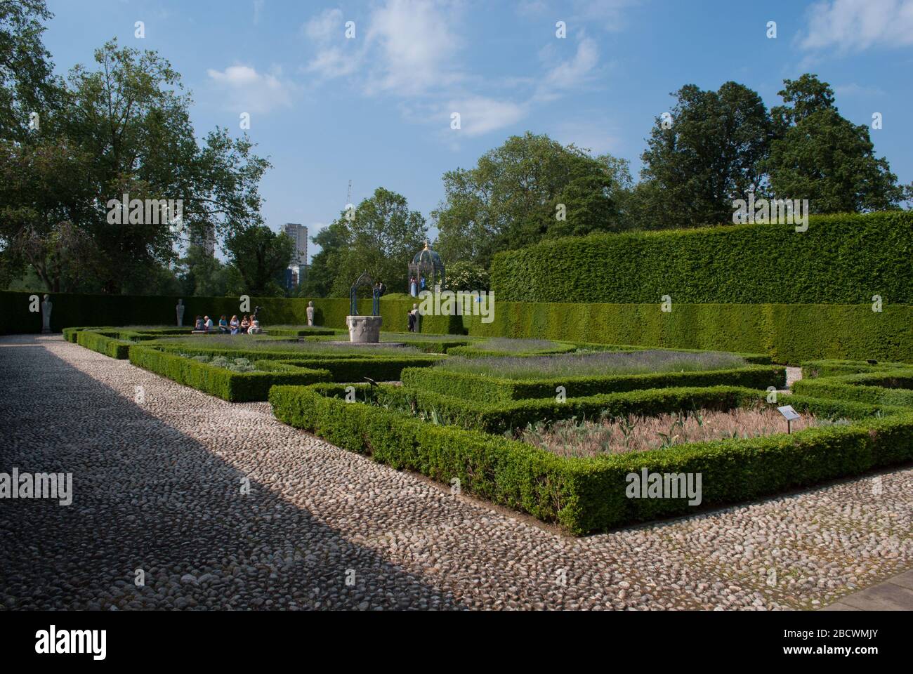 Queens Gardens Historic Royal Palaces Kew Palace Royal Botanical