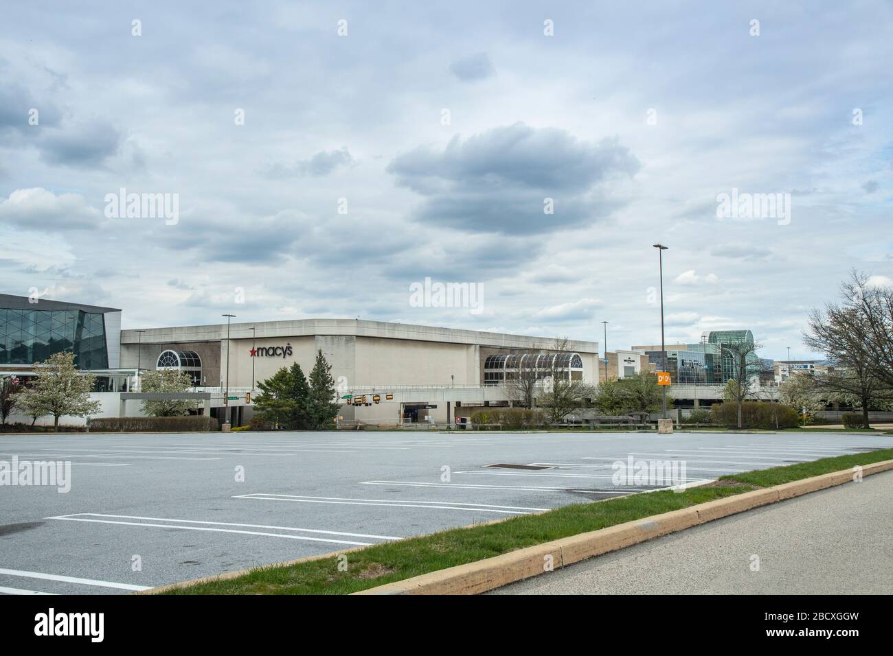 King Of Prussia Mall, Pennsylvania, USA closed due to Coronavirus Covid-19 Stock Photo
