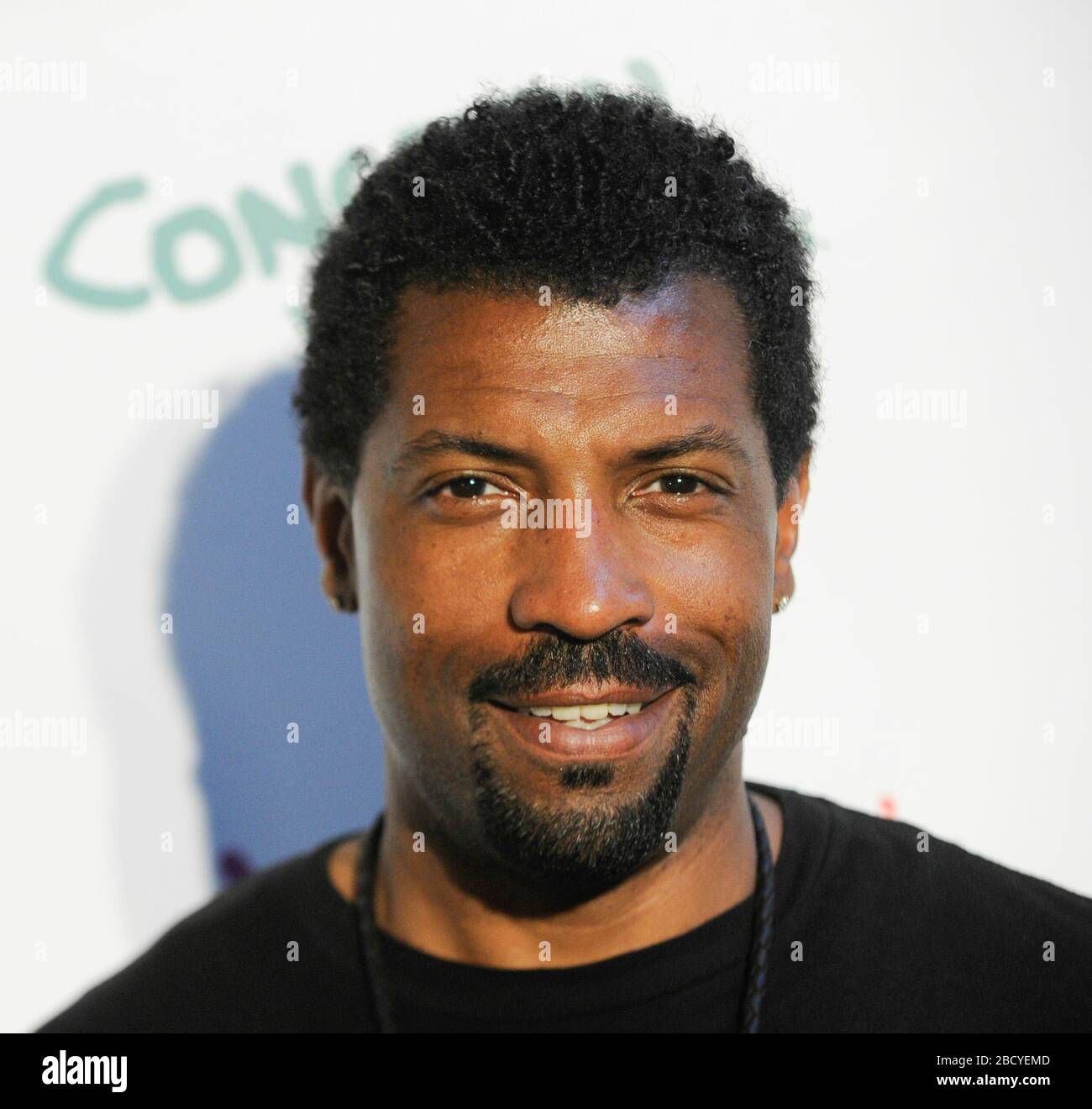 Deon cole hi-res stock photography and images - Alamy