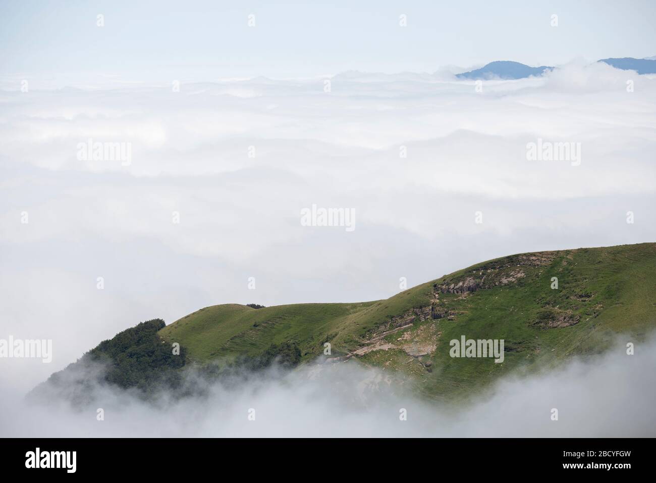 French spanish border hi-res stock photography and images - Alamy