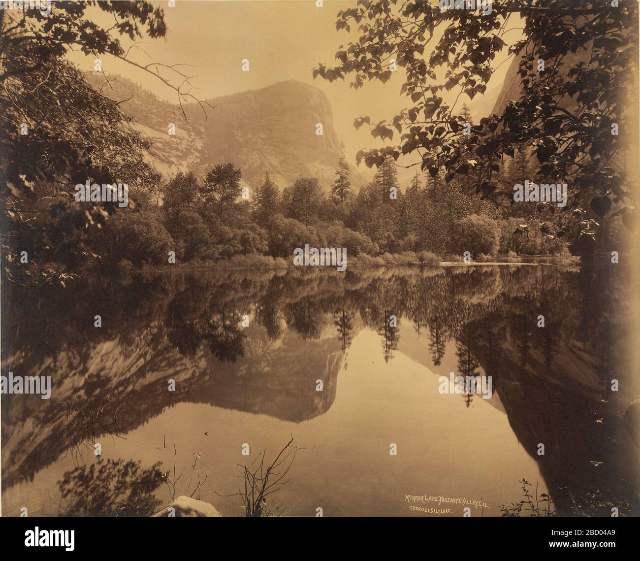 Mirror lake activities hi-res stock photography and images - Alamy