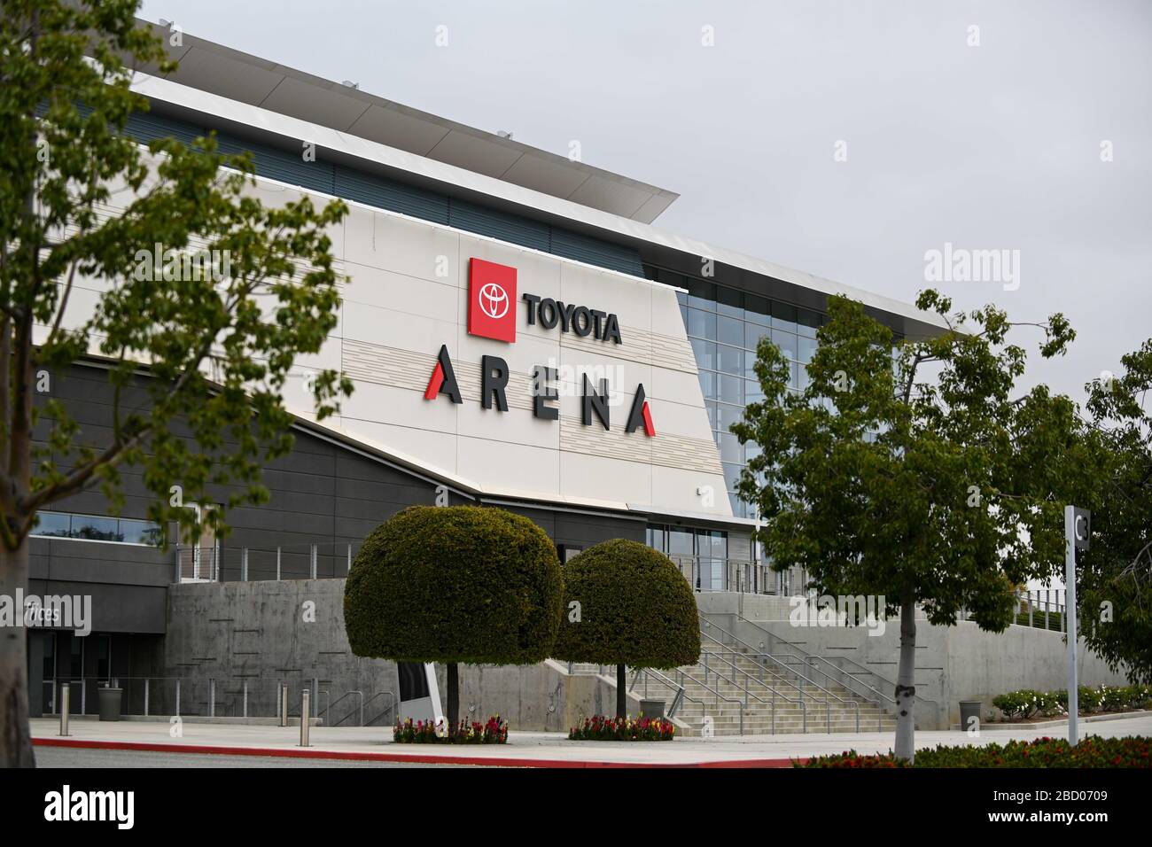 Ontario california convention center hi-res stock photography and ...