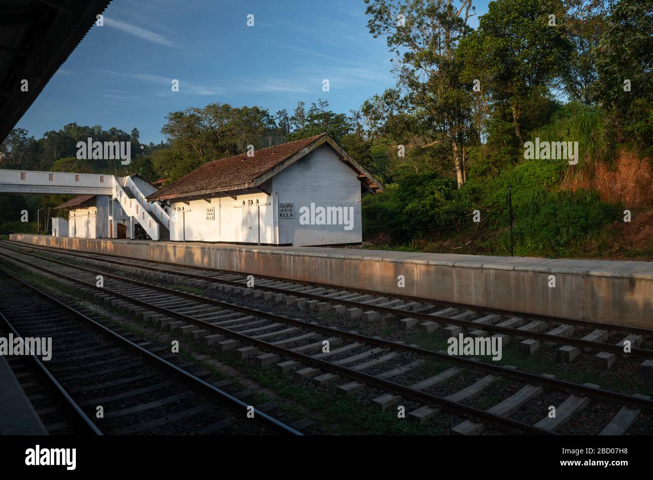 Famous train ride in Ella, Sri Lanka Stock Photo Alamy