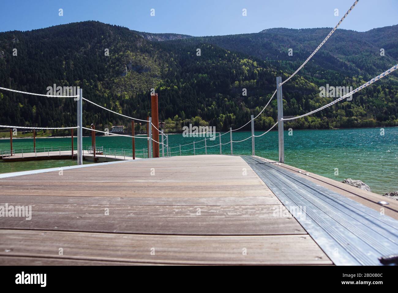 Wooden dock pier hi-res stock photography and images - Alamy