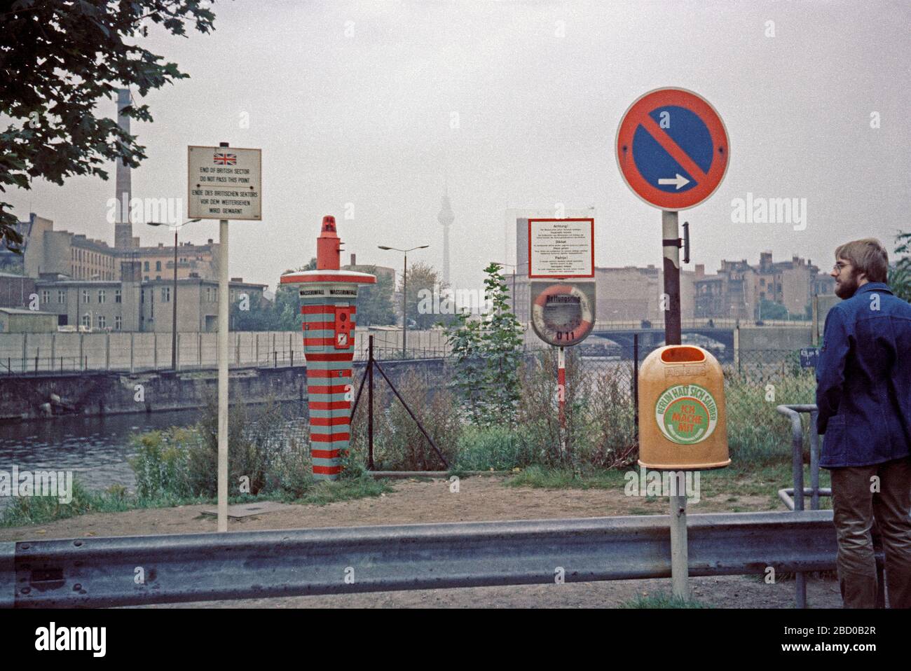 border to East Berlin beside River Spree near the Reichstag Building