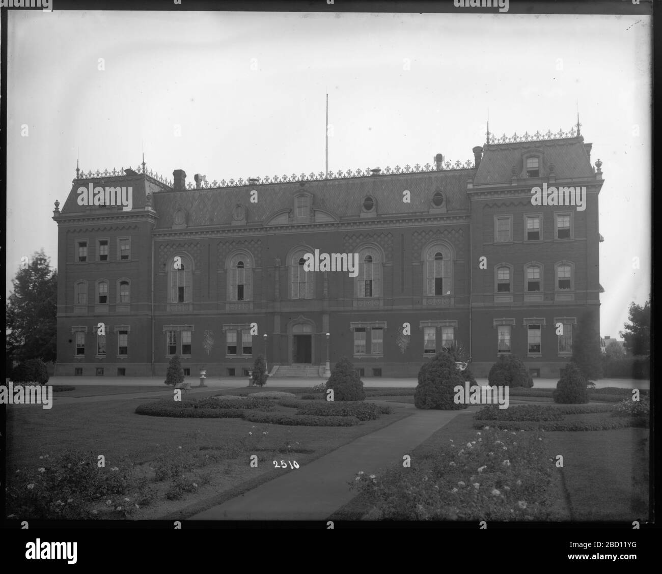 Exterior View of Original Department of Agriculture Building. Original Department of Agriculture Building designed by Adolf Cluss and located between 12th and 14th streets, southwest, Washington, D.C.Smithsonian Institution Archives, Acc. 11-006, Box 004, Image No. MAH-2510 Stock Photo