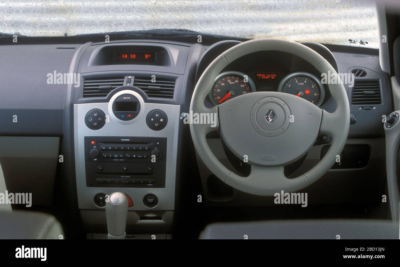 2002 Renault Megane hatchback Stock Photo - Alamy