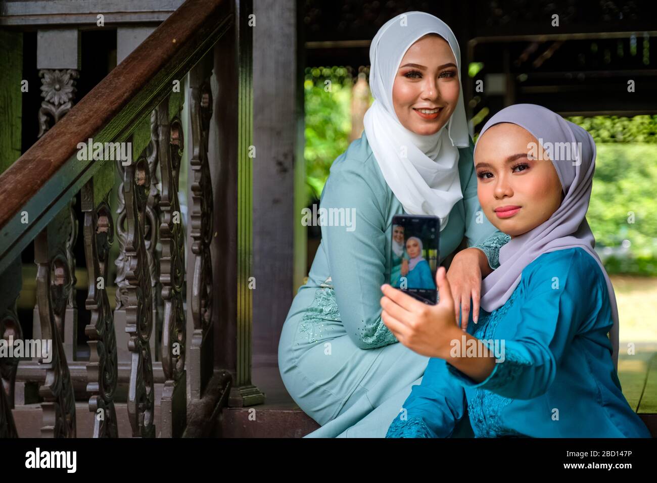 Beautiful malay muslim women hi-res stock photography and images