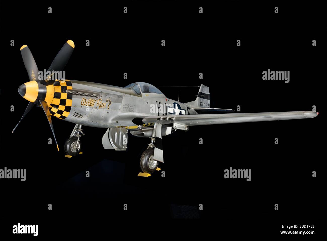 North American P51D30NA Mustang. Single-engine, low-wing, long-range fighter.1,128 cm (444 in.), Length 983 cm (387 in.), Height 371 cm (146 in.), Weight 3,465 kg (7,635 lb)Many people consider the P-51 Mustang the best fighter of World War II. NASM2018-10346 Stock Photo