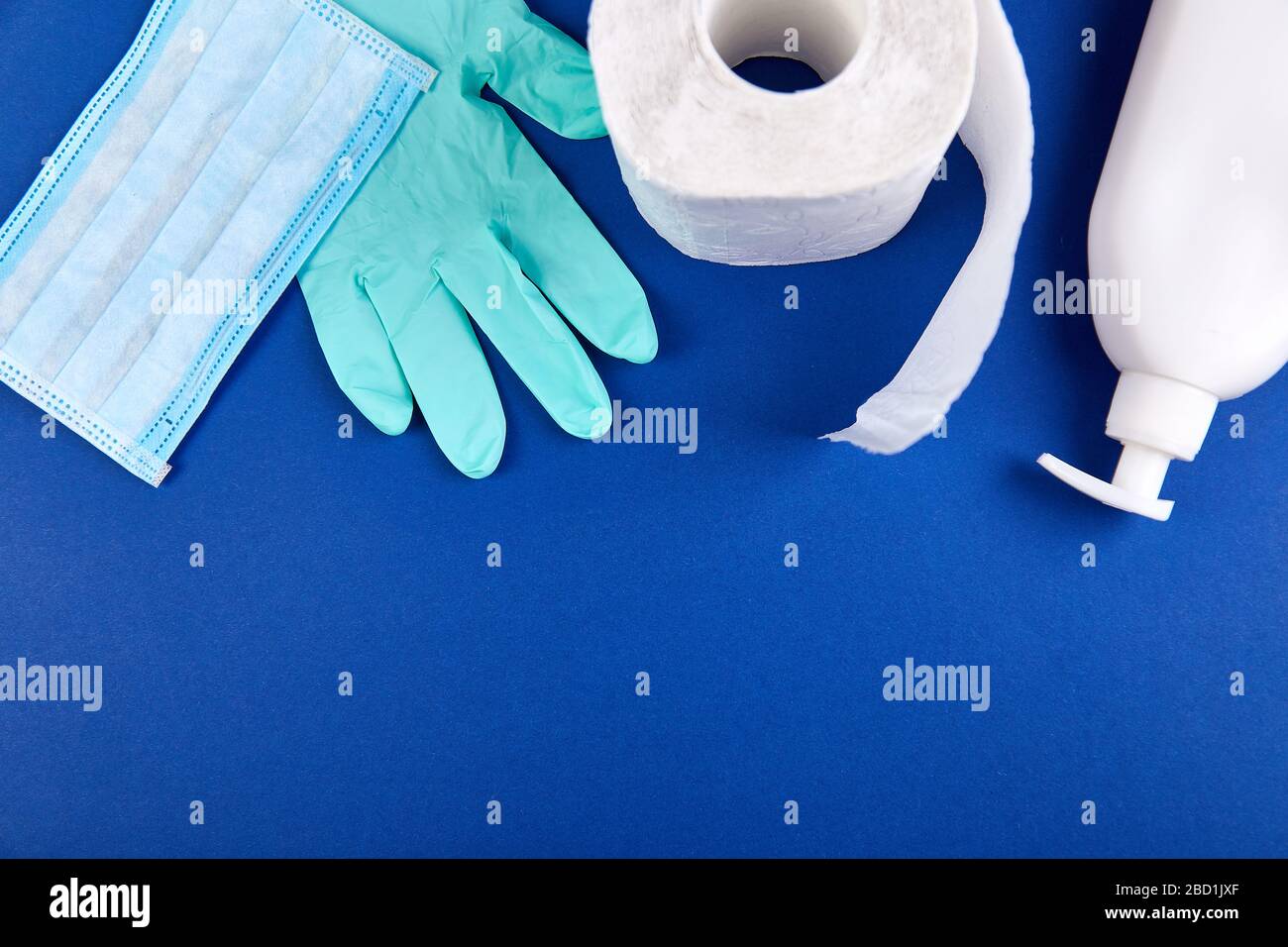 Top view of toilet paper roll and paper tubes during the coronavirus  epidemic Stock Photo - Alamy