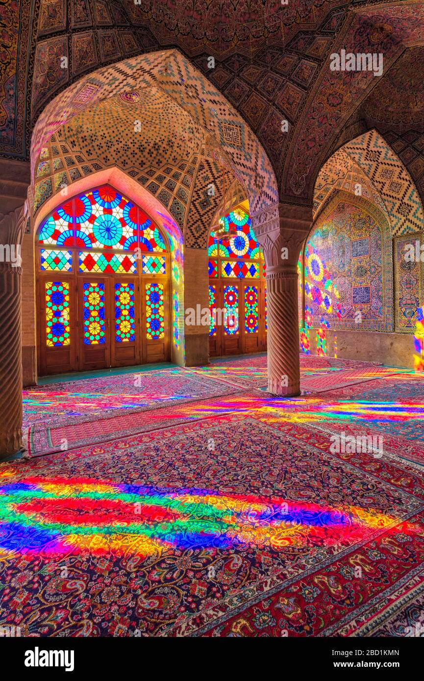 Mosque light hires stock photography and images Alamy