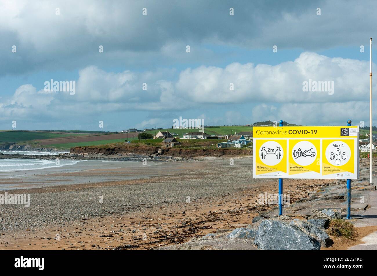 Garrettstown, West Cork, Ireland. 6th Apr, 2020.  The beach at Garrettstown was almost deserted today as people seem to be observing the Government's social distancing guidelines issued due to the Covid-19 pandemic. Credit: Andy Gibson/Alamy Live News Stock Photo