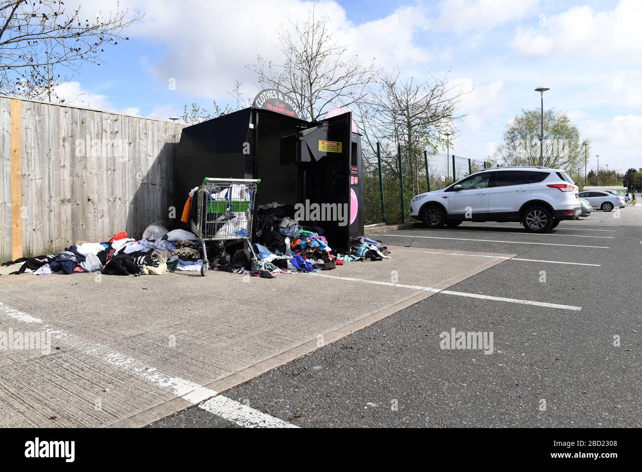 Milton keynes recycling bins hires stock photography and images Alamy