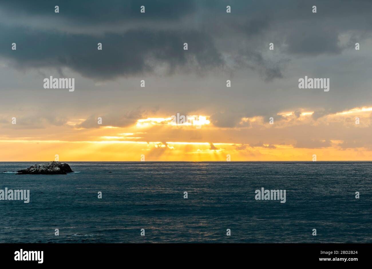 Sunset over Pacific Ocean, Big Sur, California, USA Stock Photo