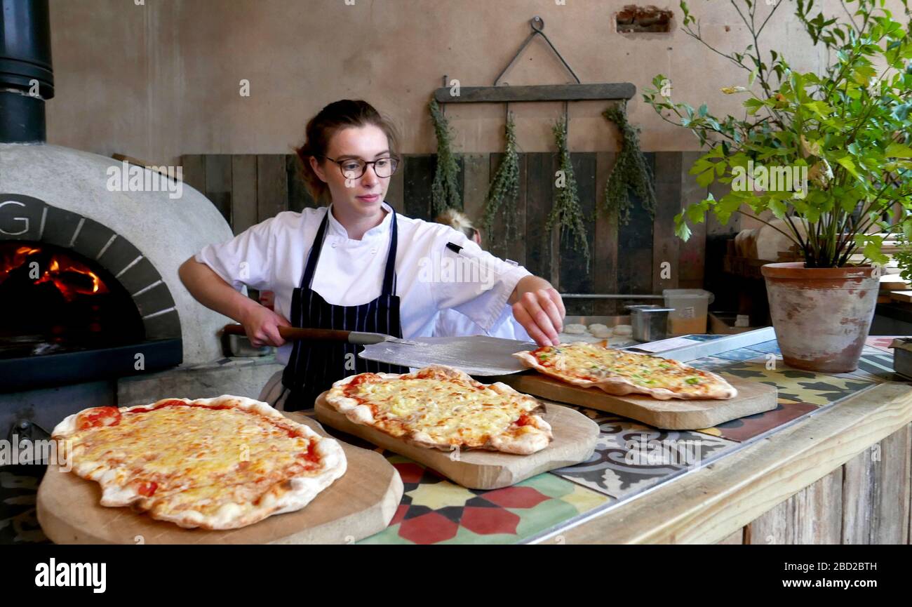 Flatbreads in The Folly at The Pig at Combe hotel, Devon Stock Photo