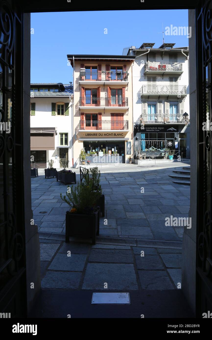 Façades d'immeubles et de commerces. Saint-Gervais-les-Bains. Haute-Savoie. France. Stock Photo