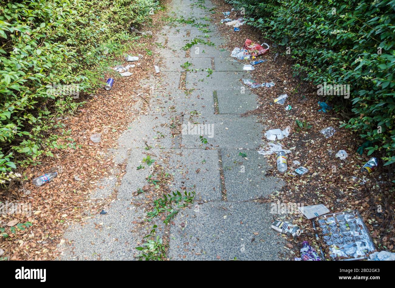 Litter uk street hires stock photography and images Alamy