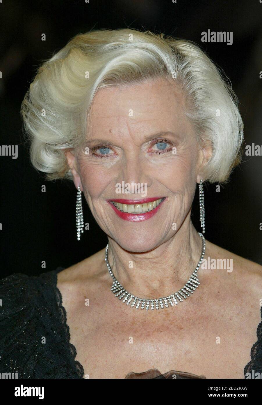 Nov. 17, 2003 - London, England, UK: English actress HONOR BLACKMAN at the UK premiere of ''Master And Commander'' In Leicester Square, London. (Credit Image: © Globe Photos/ZUMAPRESS.com) Stock Photo