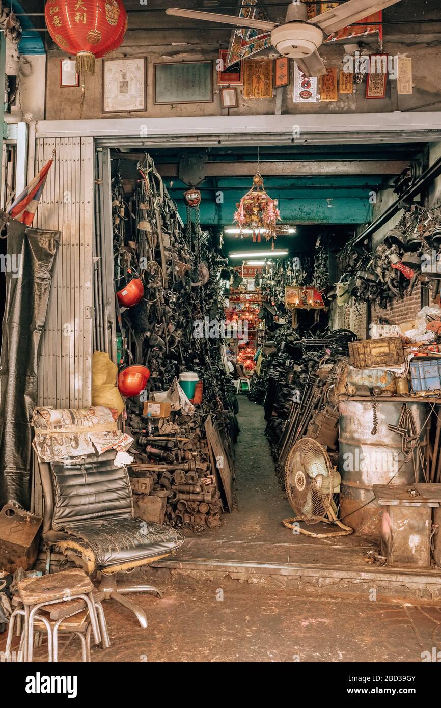 Bangkok shop hi-res stock photography and images - Alamy