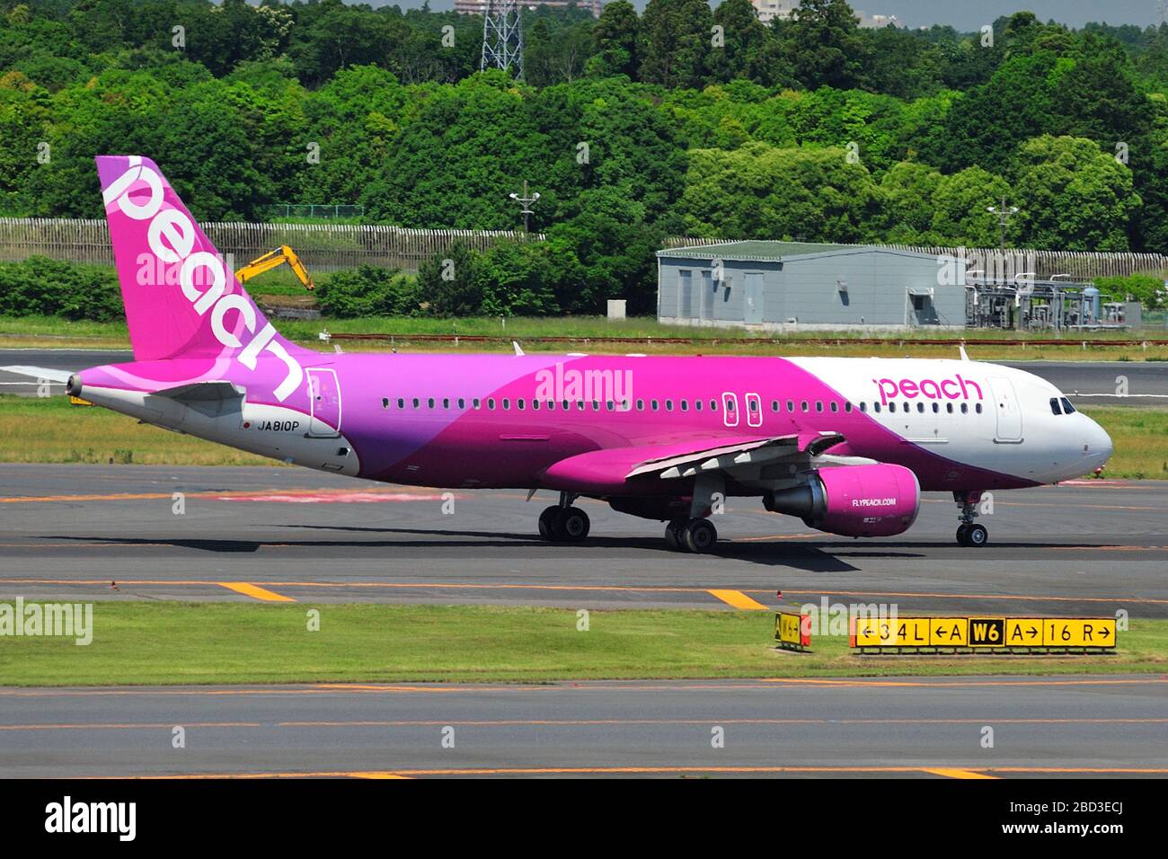 Peach Aviation, Airbus, A320, JA810P, Taxiing, Narita Airport, Chiba, Japan Stock Photo