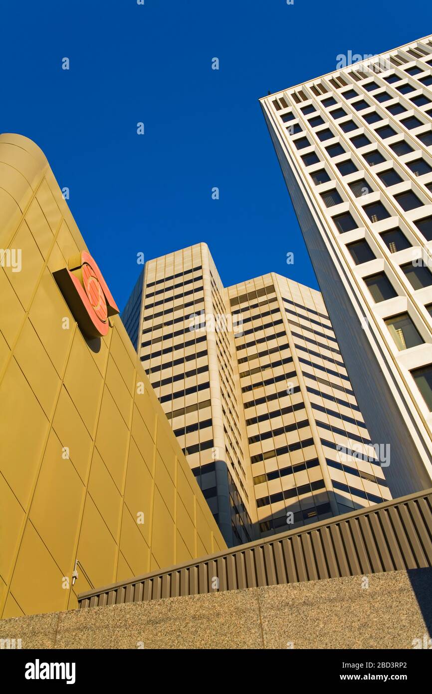 Royal Bank (foreground) & Commodity Exchange Building, Winnipeg