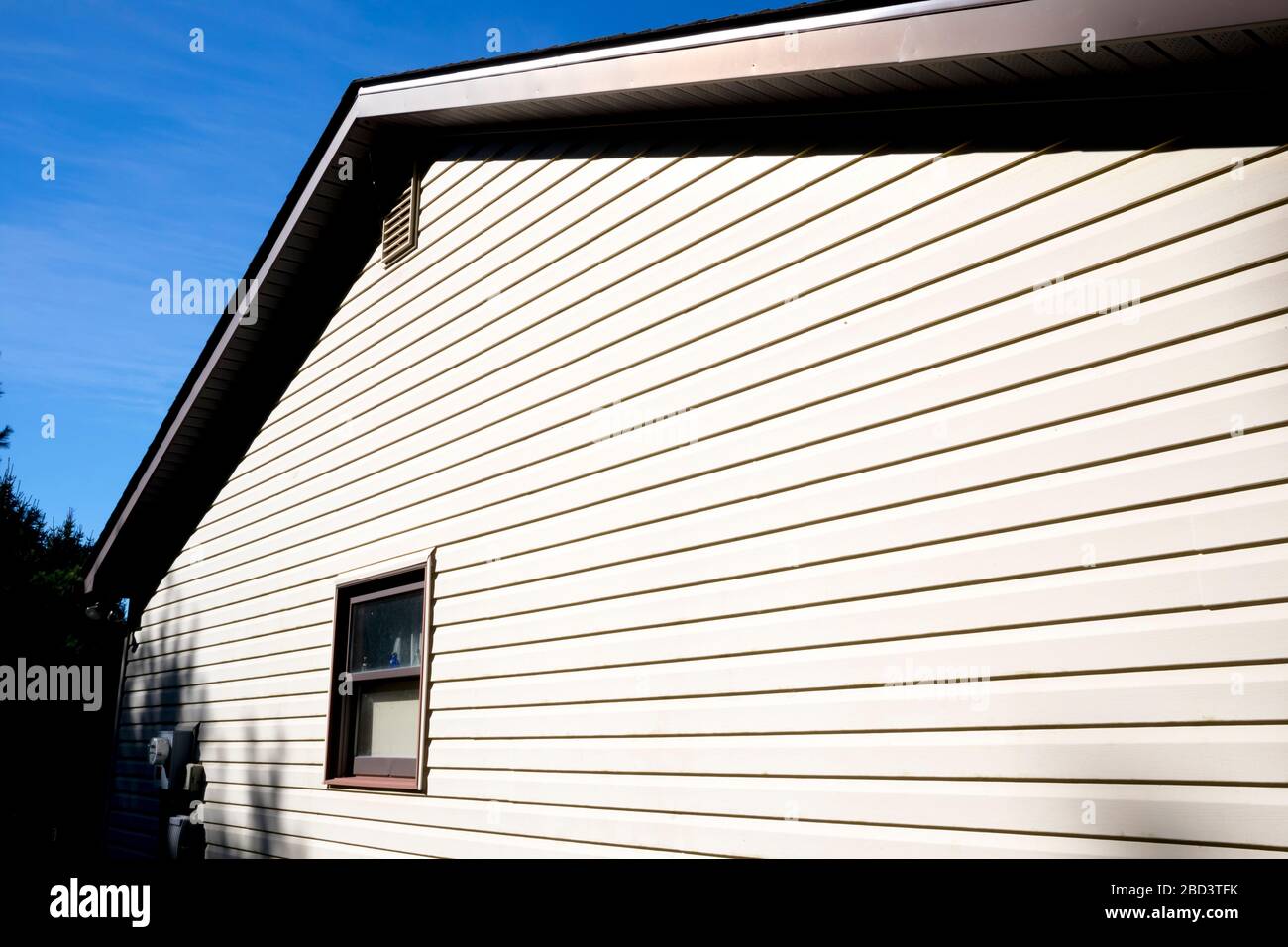 What Color Goes With Yellow Vinyl Siding at Roslyn Strauser blog