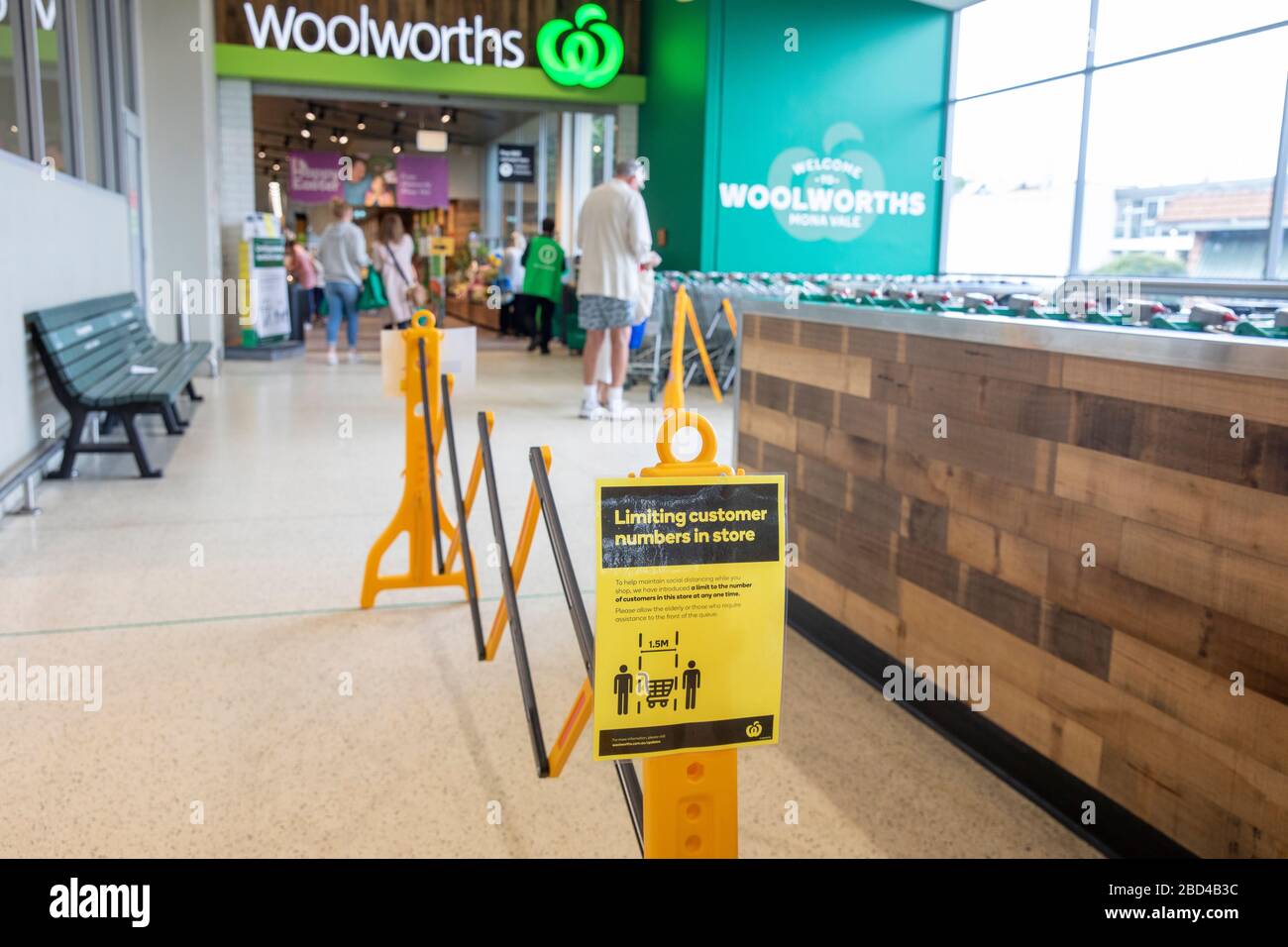Shopping in supermarkets sydney hires stock photography and images Alamy
