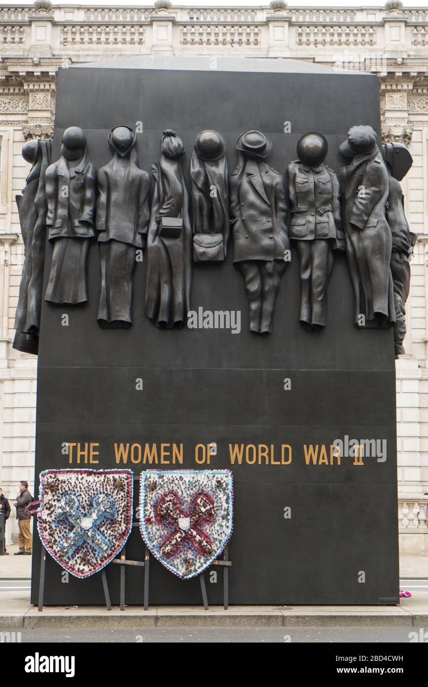 Monument to the Women of World War II Stock Photo - Alamy