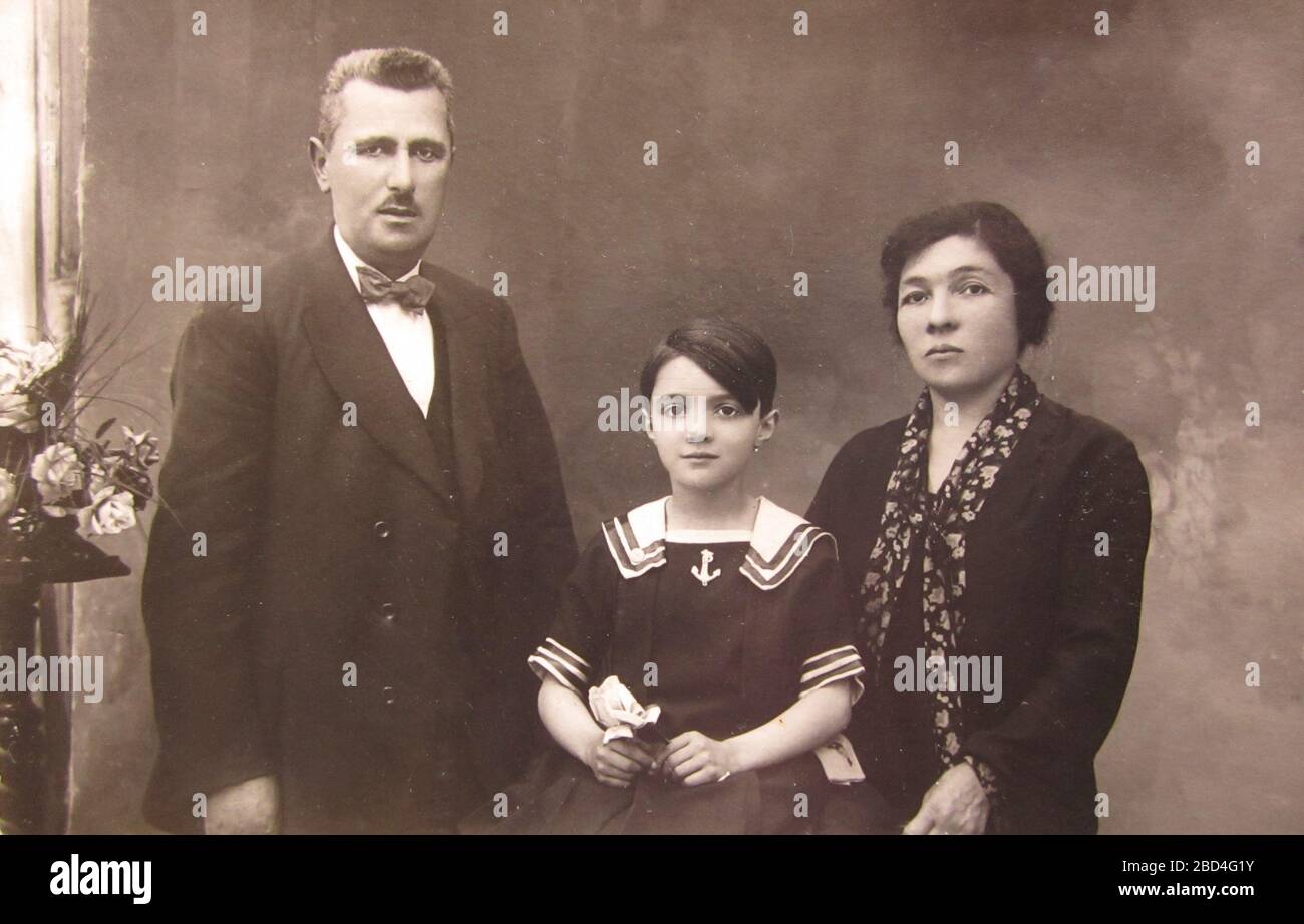 Poggetto family Moise, Natalina and Ines ca. 1930 Stock Photo Alamy