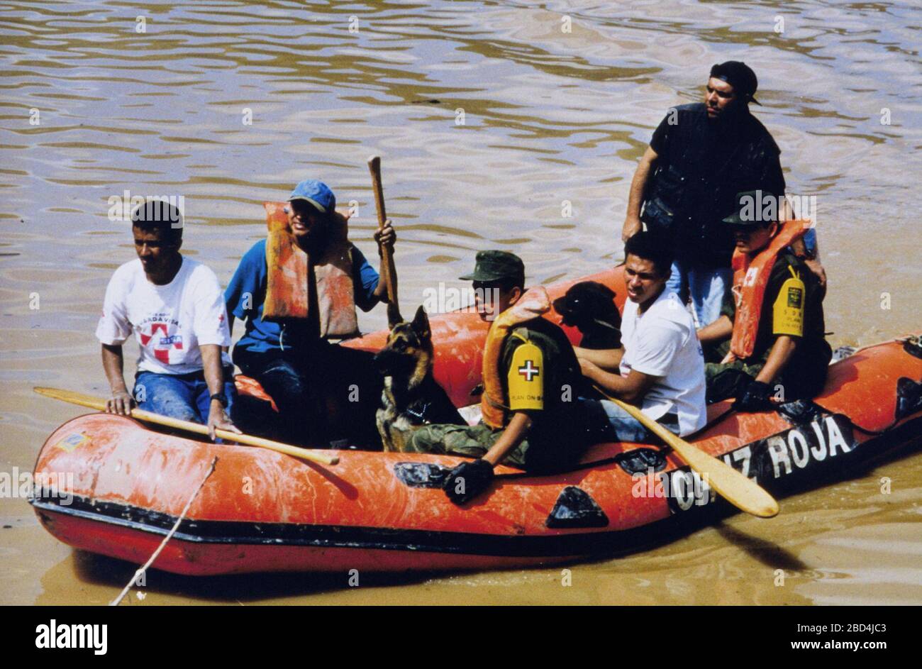 Flood rescue efforts along the Choluteca River following Hurricane ...