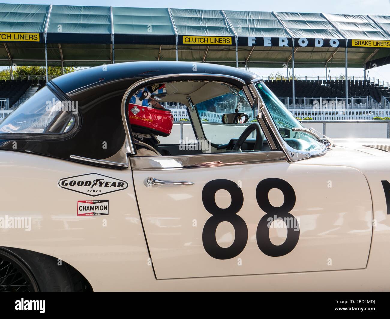 Waiting racing driver hi-res stock photography and images - Alamy