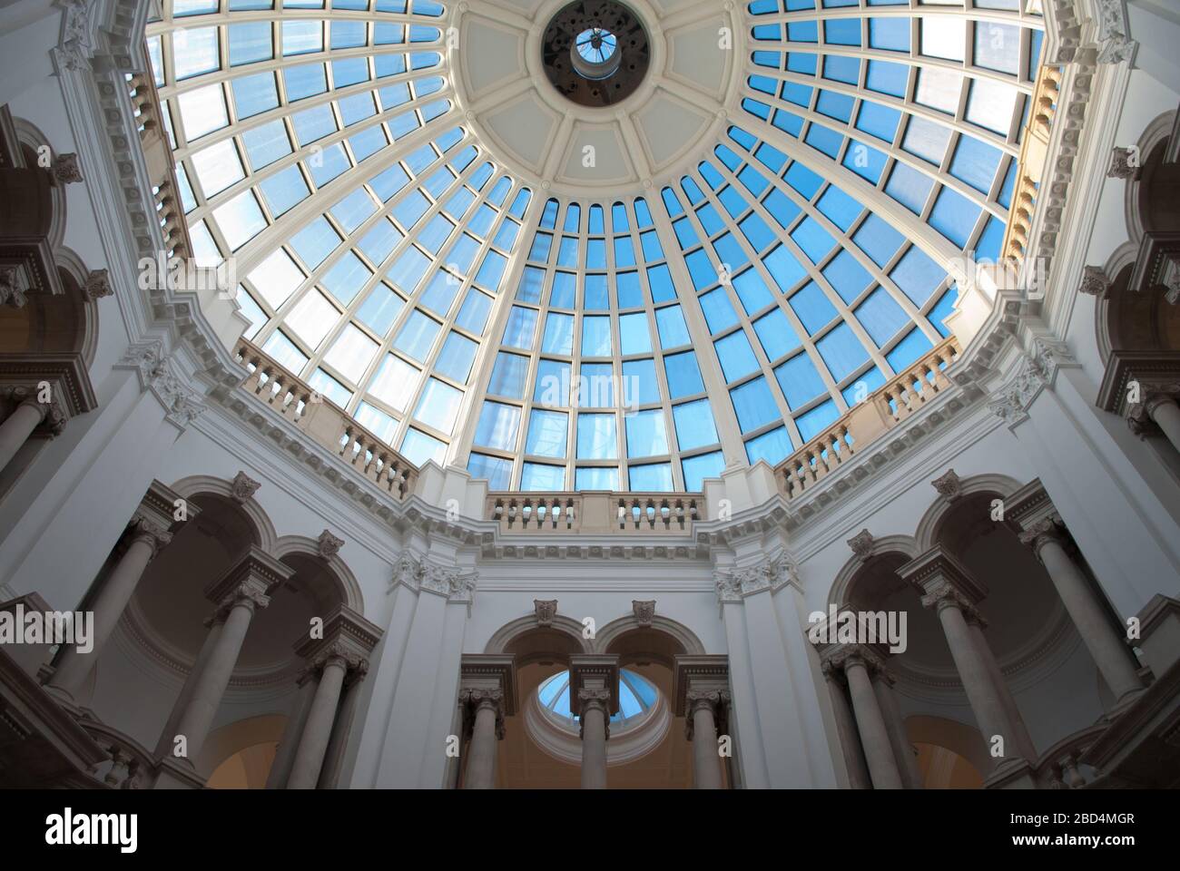 Classic Classical Architecture Tate Britain Art Gallery, Millbank, Westminster, London SW1P 4RG by Sidney Smith and John Russell Pope Stock Photo