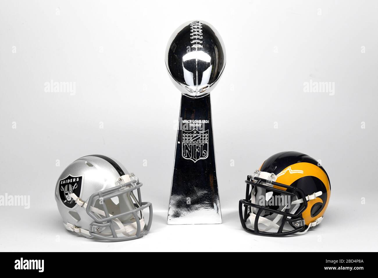 Detailed view of Las Vegas Raiders (left) and Los Angeles Rams helmets and Super  Bowl Vince Lombardi Trophy. Photo via Credit: Newscom/Alamy Live News Stock  Photo - Alamy