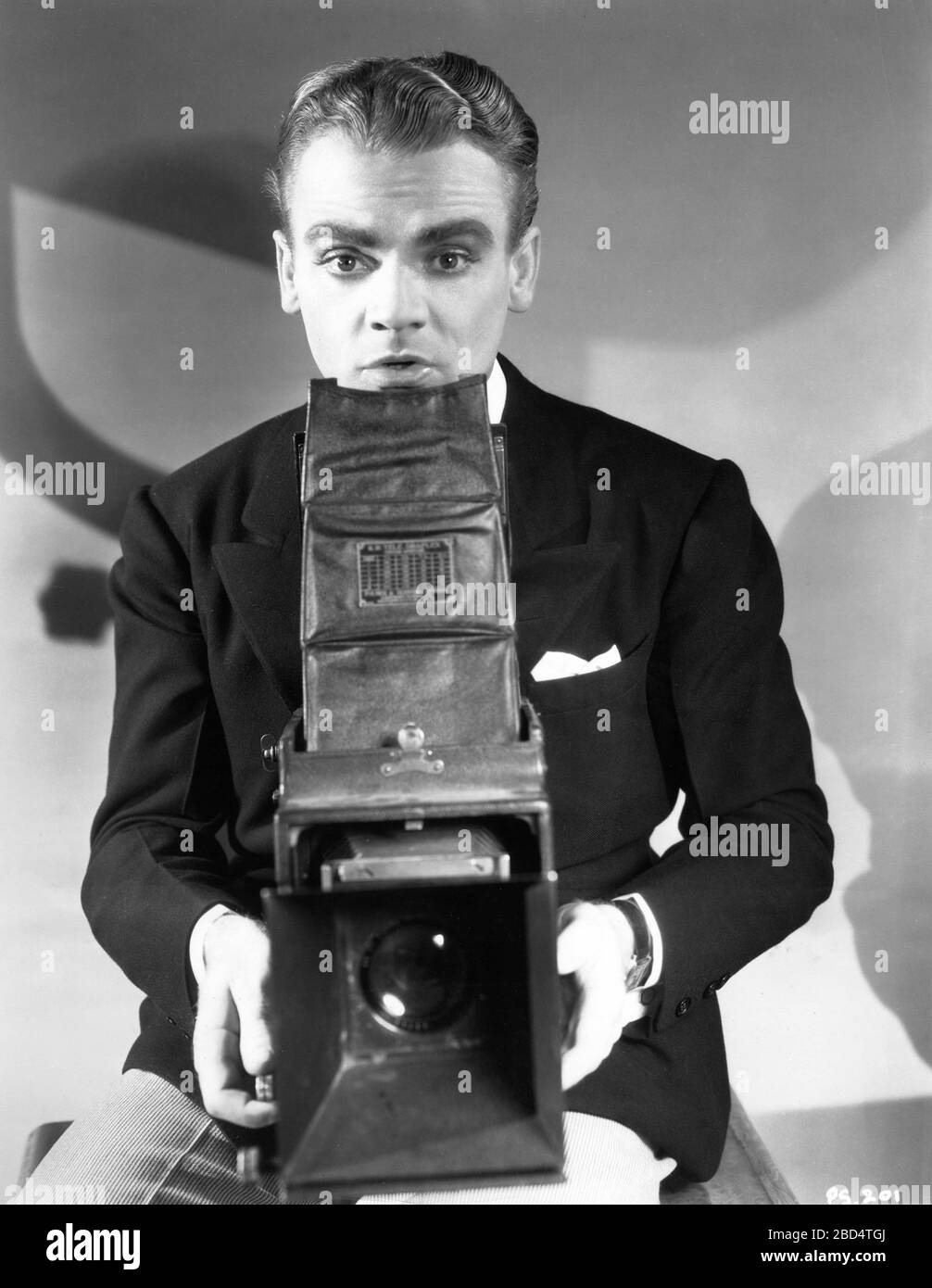 JAMES CAGNEY with Still Camera Publicity Pose for PICTURE SNATCHER 1933 ...