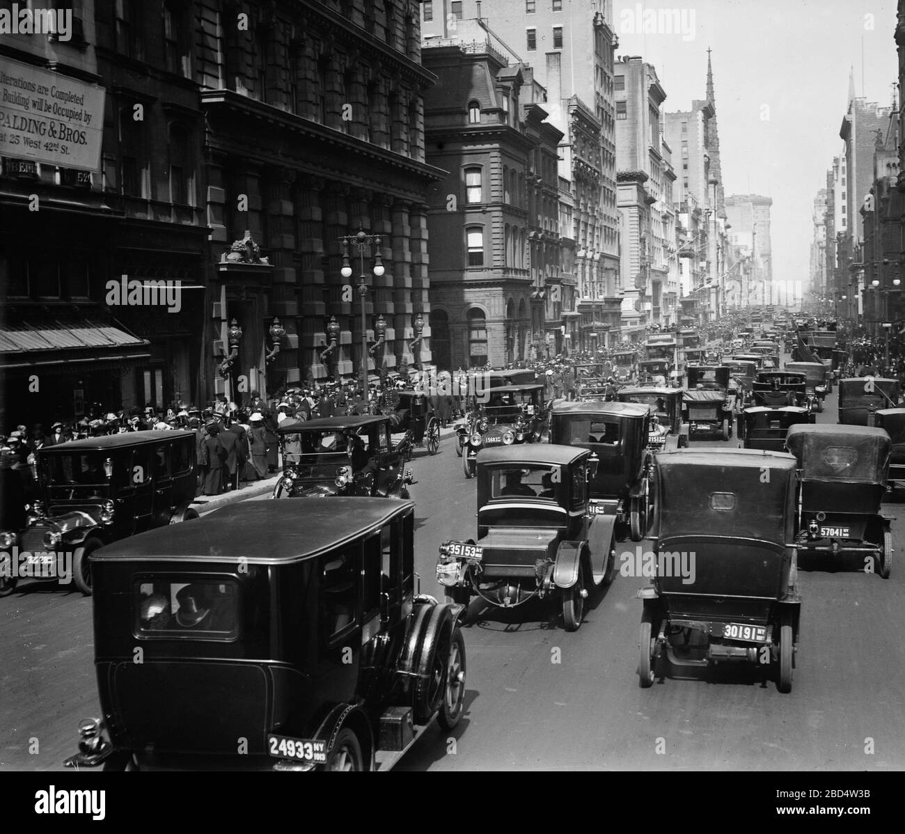 New york; cars ; 1913 hires stock photography and images Alamy