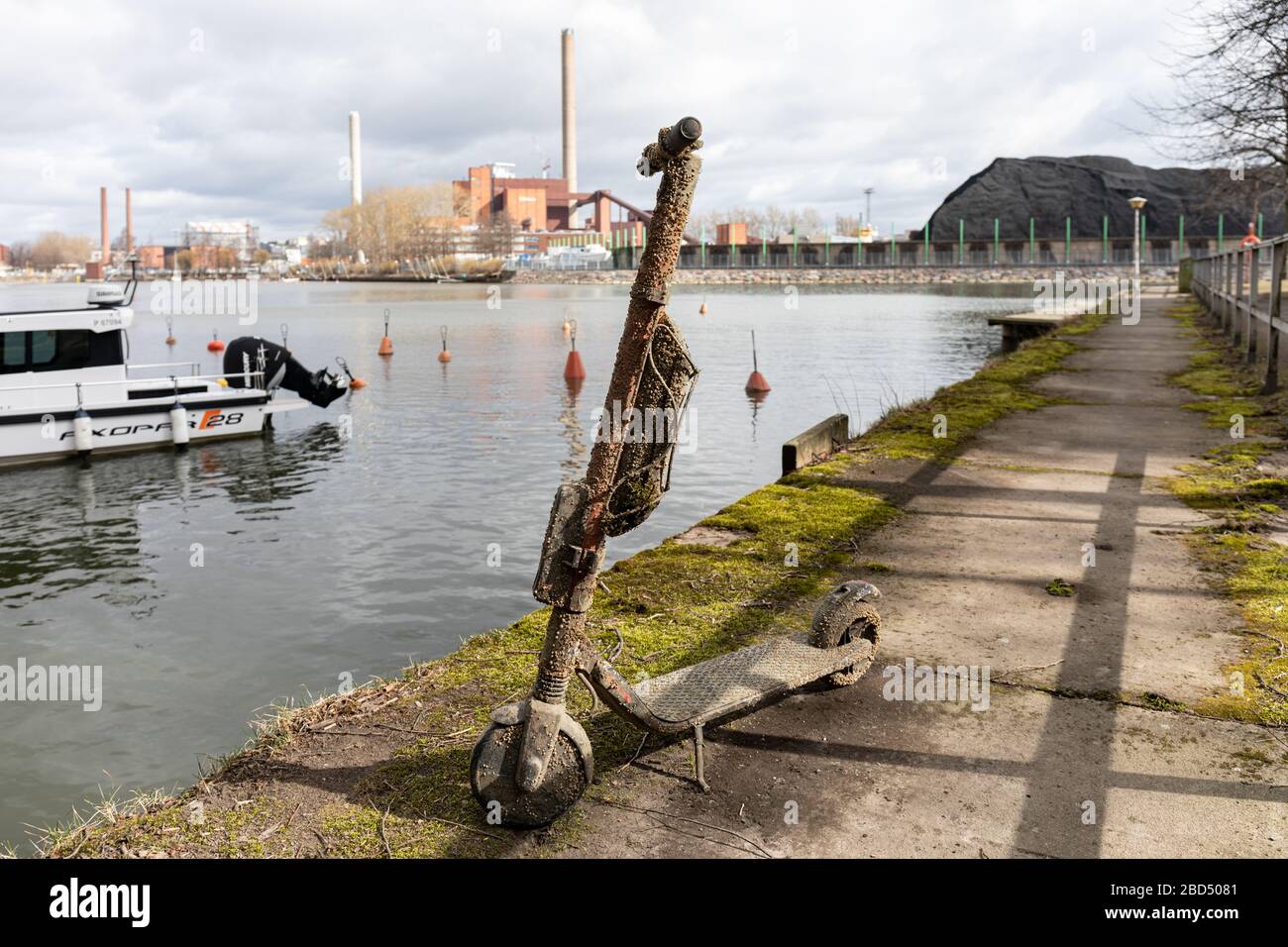 Helsinki scooter hi-res stock photography and images - Alamy
