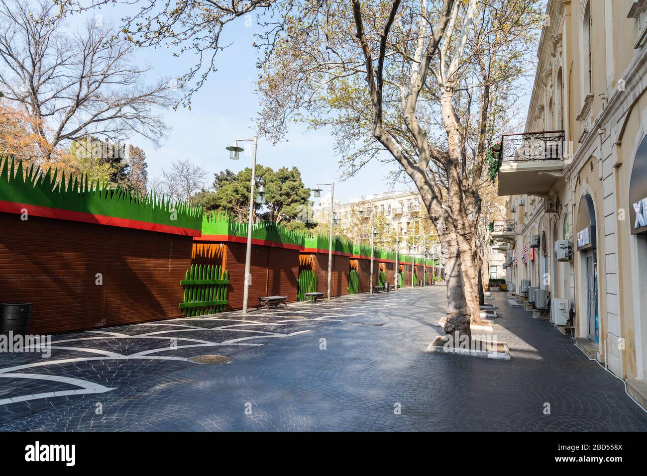 Baku, Azerbaijan – April 6, 2020. Deserted Fountains Square in Baku in the wake of quarantine measures imposed to prevent proliferation of coronavirus Stock Photo