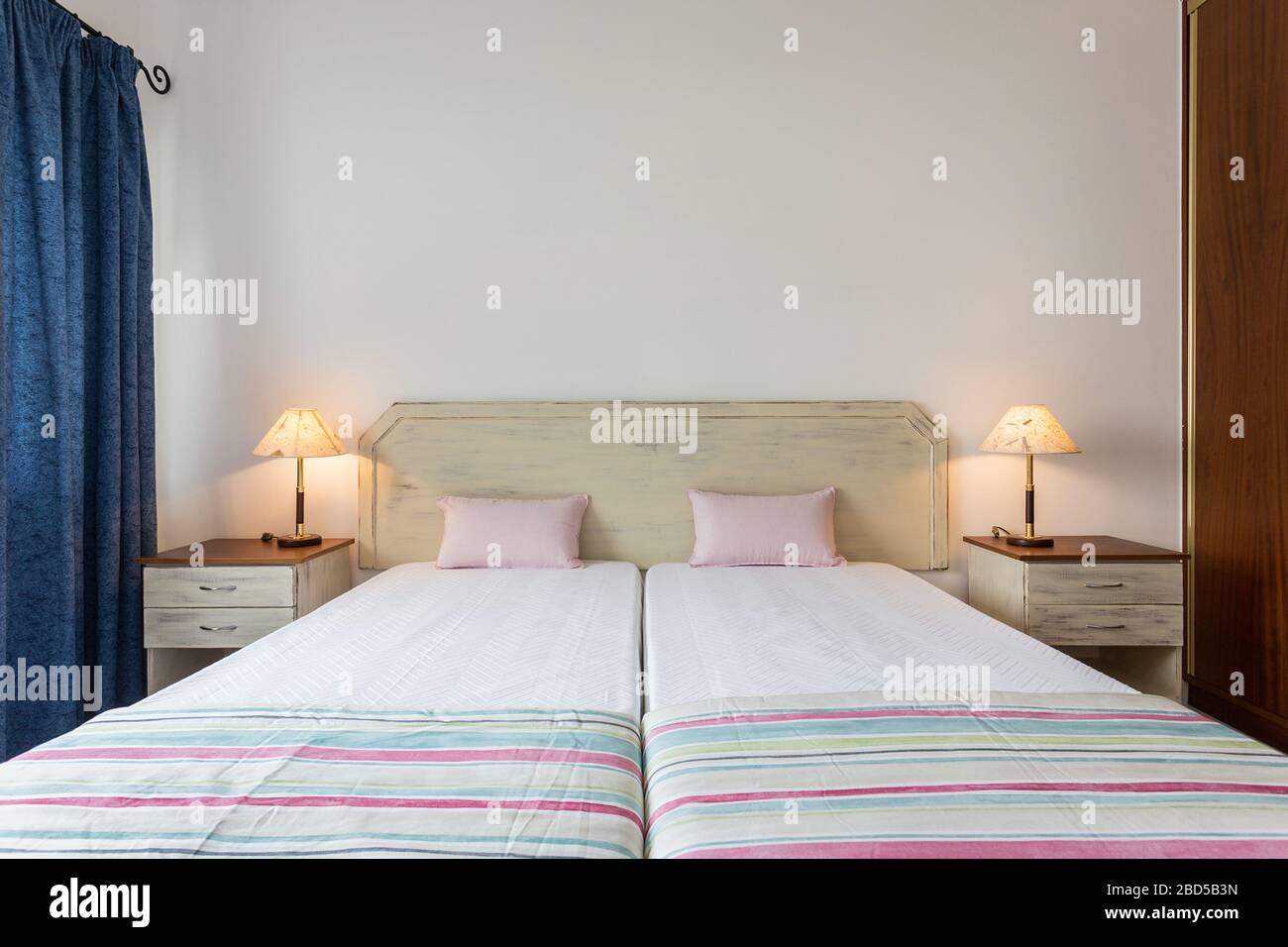 Modern Bedroom. European Hotel Design Stock Photo - Alamy